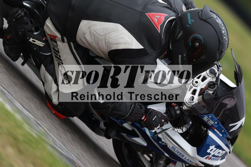 Archiv-2022/13 25.04.2022 Plüss Moto Sport ADR/Freies Fahren/backside